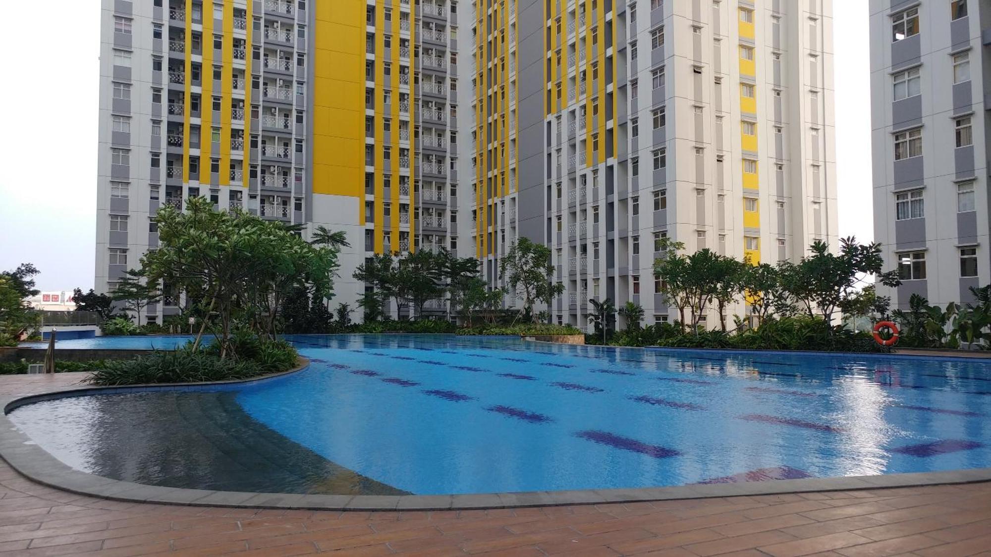 Modern And Comfortable Studio Apartment Springlake Summarecon Near Summarecon By Travelio Bekasi Extérieur photo