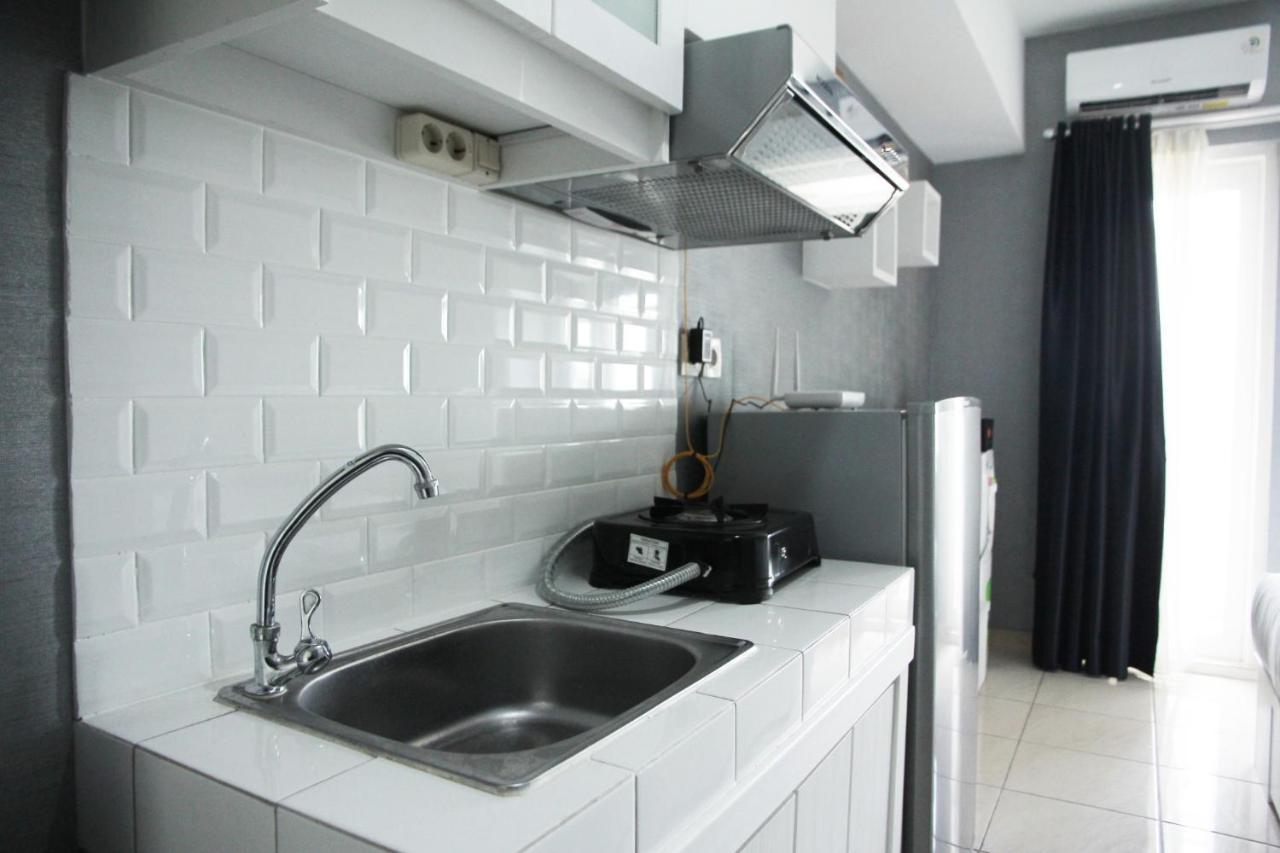 Modern And Comfortable Studio Apartment Springlake Summarecon Near Summarecon By Travelio Bekasi Extérieur photo
